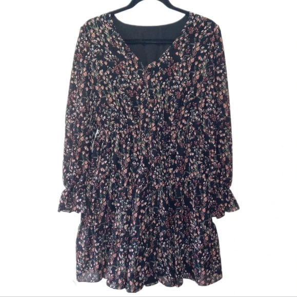 Women's Medium Skater Dress Black Floral Semi Sheer Tiered V Neck Fairy Grunge - Picture 1 of 11